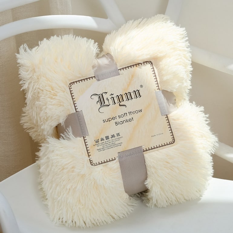 Plush Luxe Blanket for Ultimate Cozy Comfort