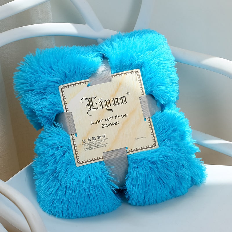 Plush Luxe Blanket for Ultimate Cozy Comfort