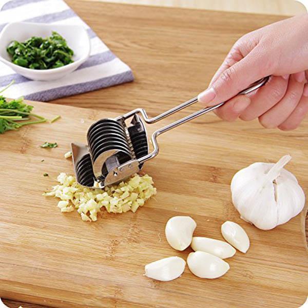 Effortlessly Slice Perfectly Even Noodles Every Time