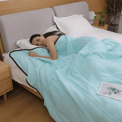 Breathable Cooling Blanket for a Comfortable Night's Sleep