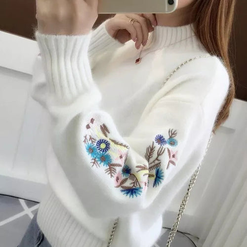 Petaluxe - Luxurious Cashmere Floral Sweater