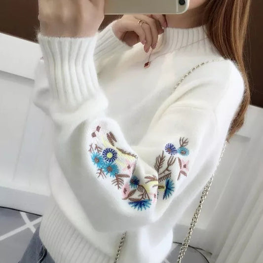 Petaluxe - Luxurious Cashmere Floral Sweater