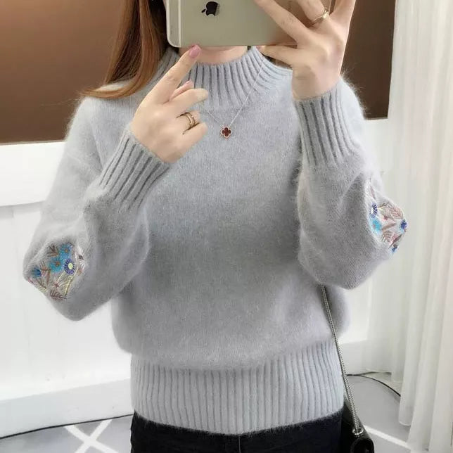 Petaluxe - Luxurious Cashmere Floral Sweater