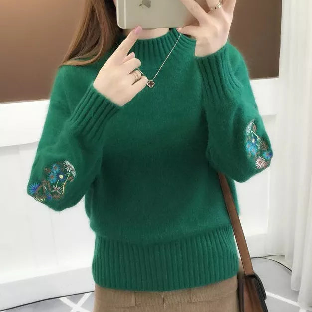 Petaluxe - Luxurious Cashmere Floral Sweater