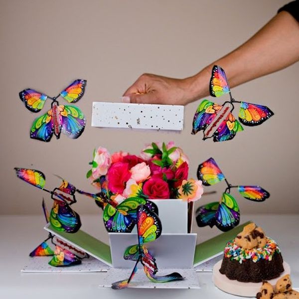 Flying Butterflies – Magical Surprise for Cards & Gift Boxes | Reusable Party Highlight for Birthdays & Weddings