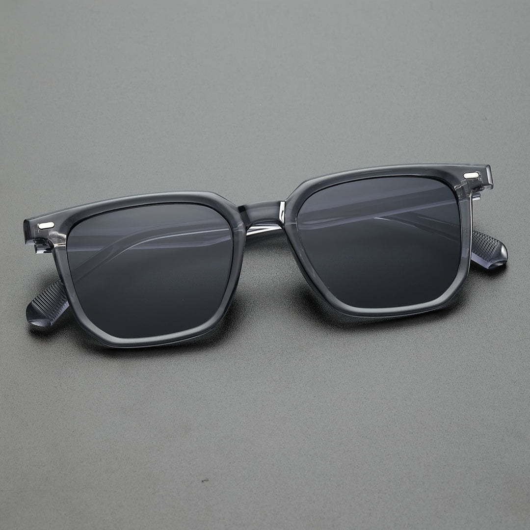 Lightweight RetroSquare Men's Sunglasses – Durable and Fashionable