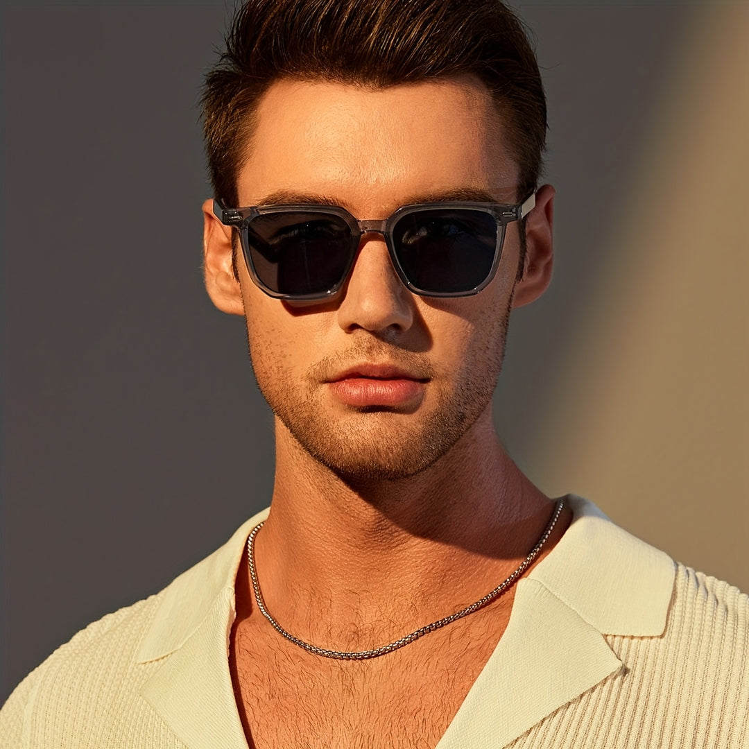 Lightweight RetroSquare Men's Sunglasses – Durable and Fashionable