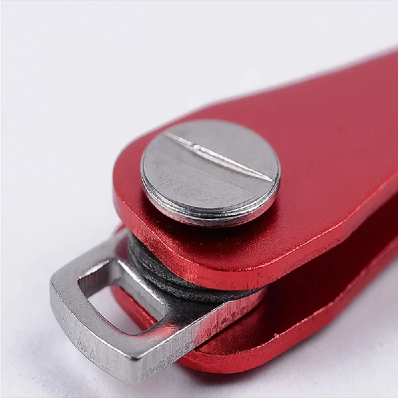 Compact Keychain Holder Clip – Mini Smart Key Ring