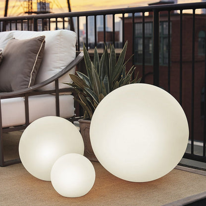 Smart Portable Garden Lamp - LED Globe Light with Color Change Feature