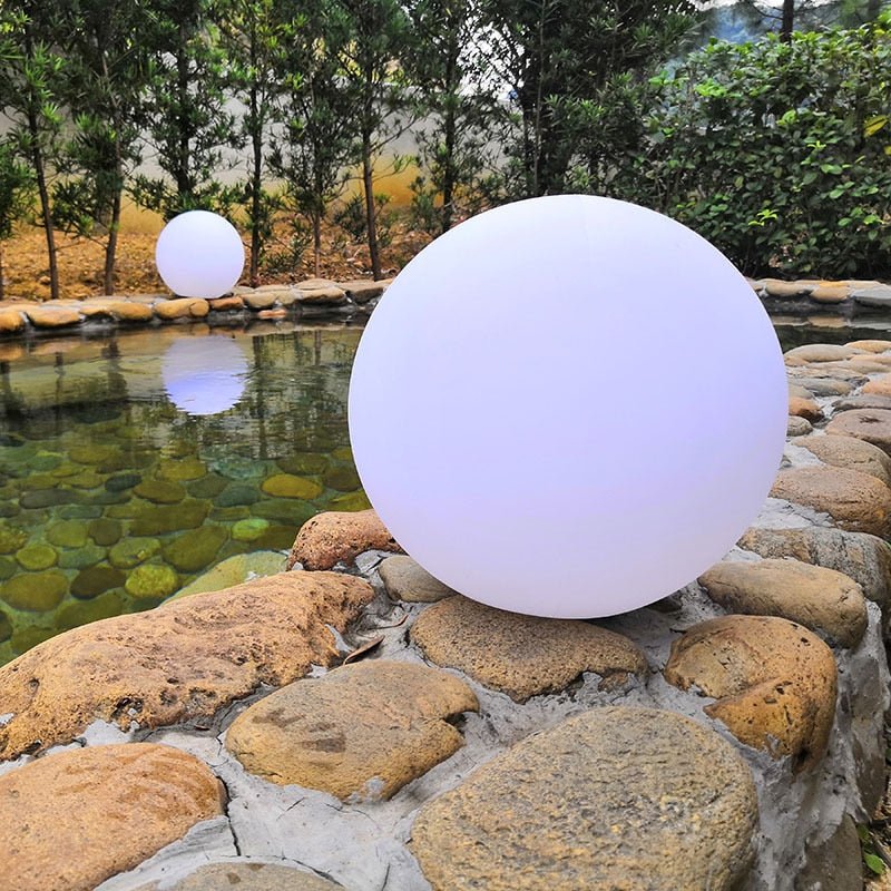 Smart Portable Garden Lamp - LED Globe Light with Color Change Feature