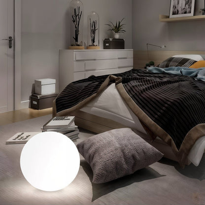 Smart Portable Garden Lamp - LED Globe Light with Color Change Feature