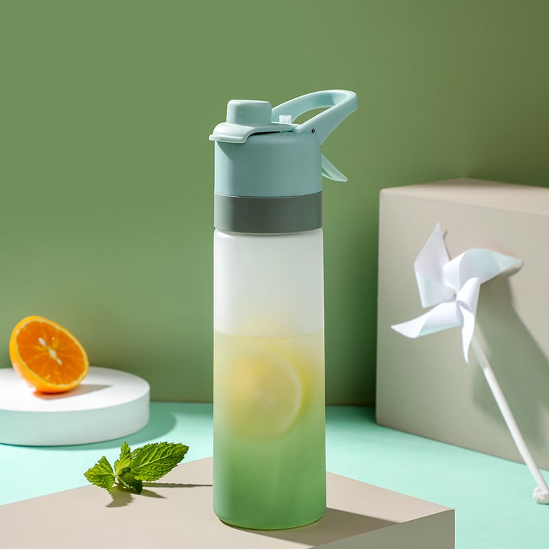 ChillMist Hydration Bottle – Insulated Spray and Sip Design