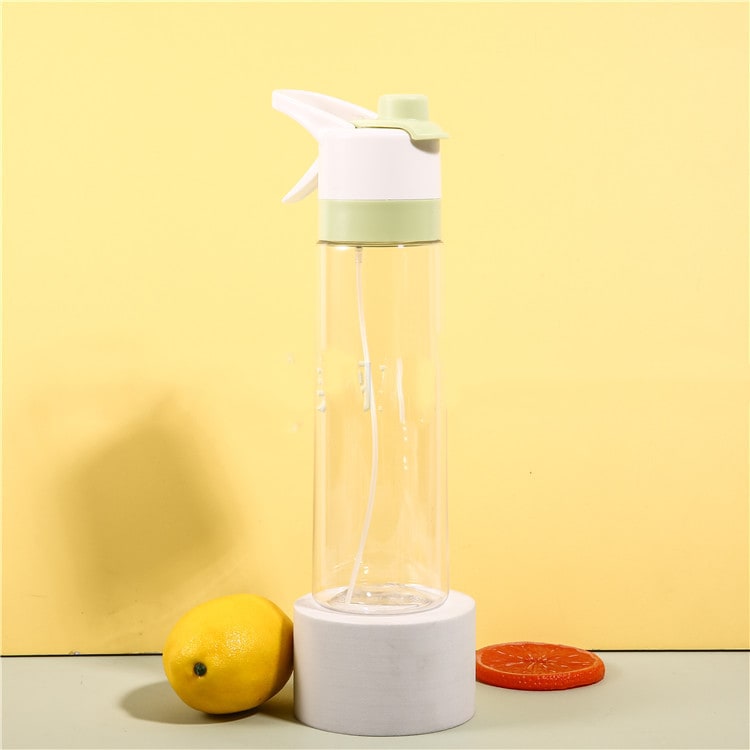 ChillMist Hydration Bottle – Insulated Spray and Sip Design