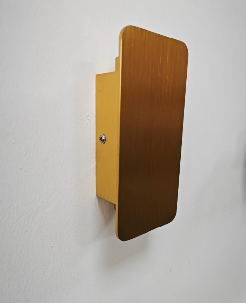 Sleek LED Wall Sconce for Modern Living Spaces