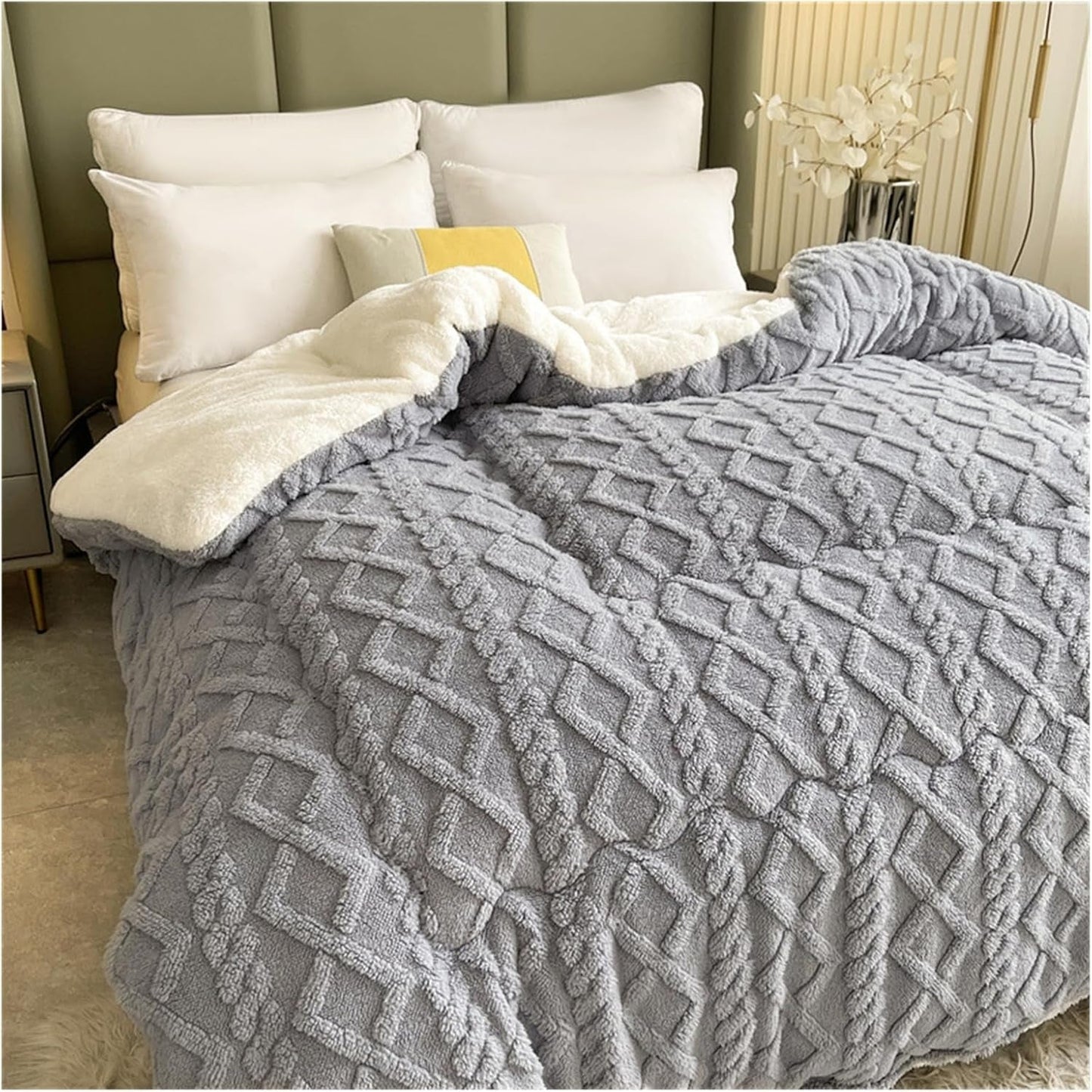 Luxurious Warmth Reversible Blanket