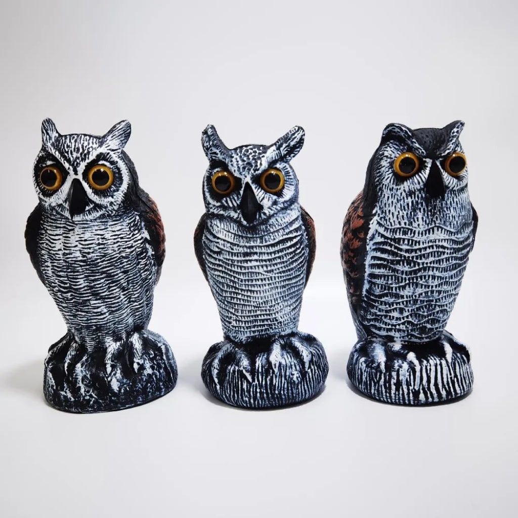 Spooky Owl Garden Sculpture – Effective Bird Deterrent for Outdoors
