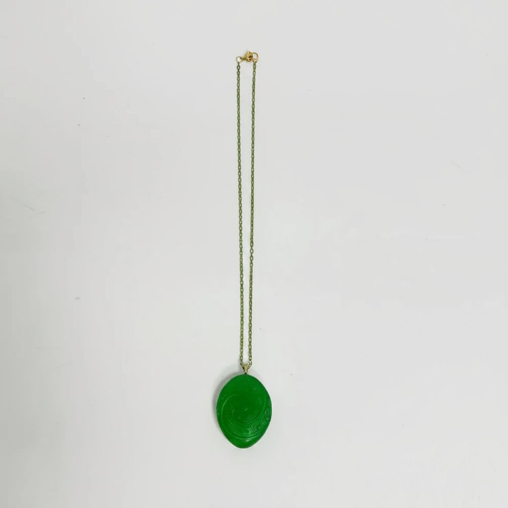 Luminous Green Gemstone Pendant Necklace – Captivating Charm