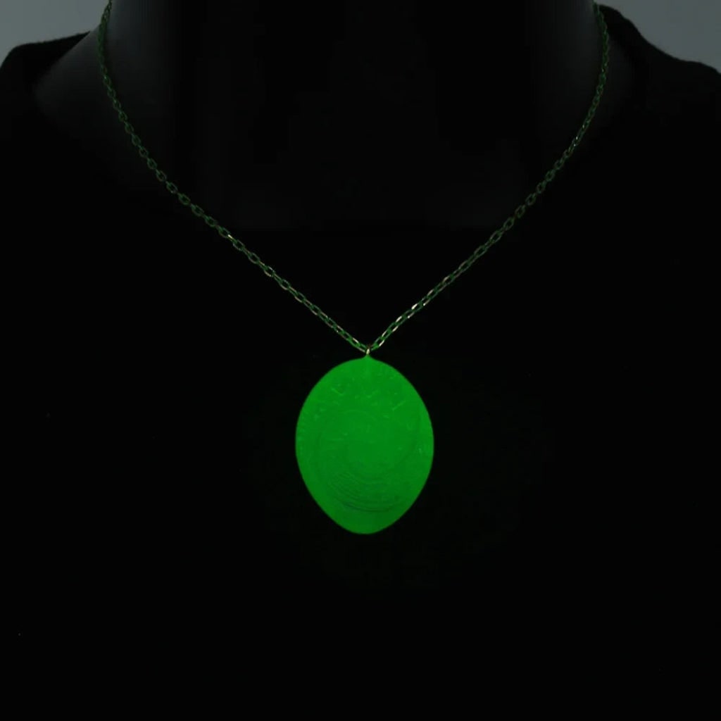 Luminous Green Gemstone Pendant Necklace – Captivating Charm