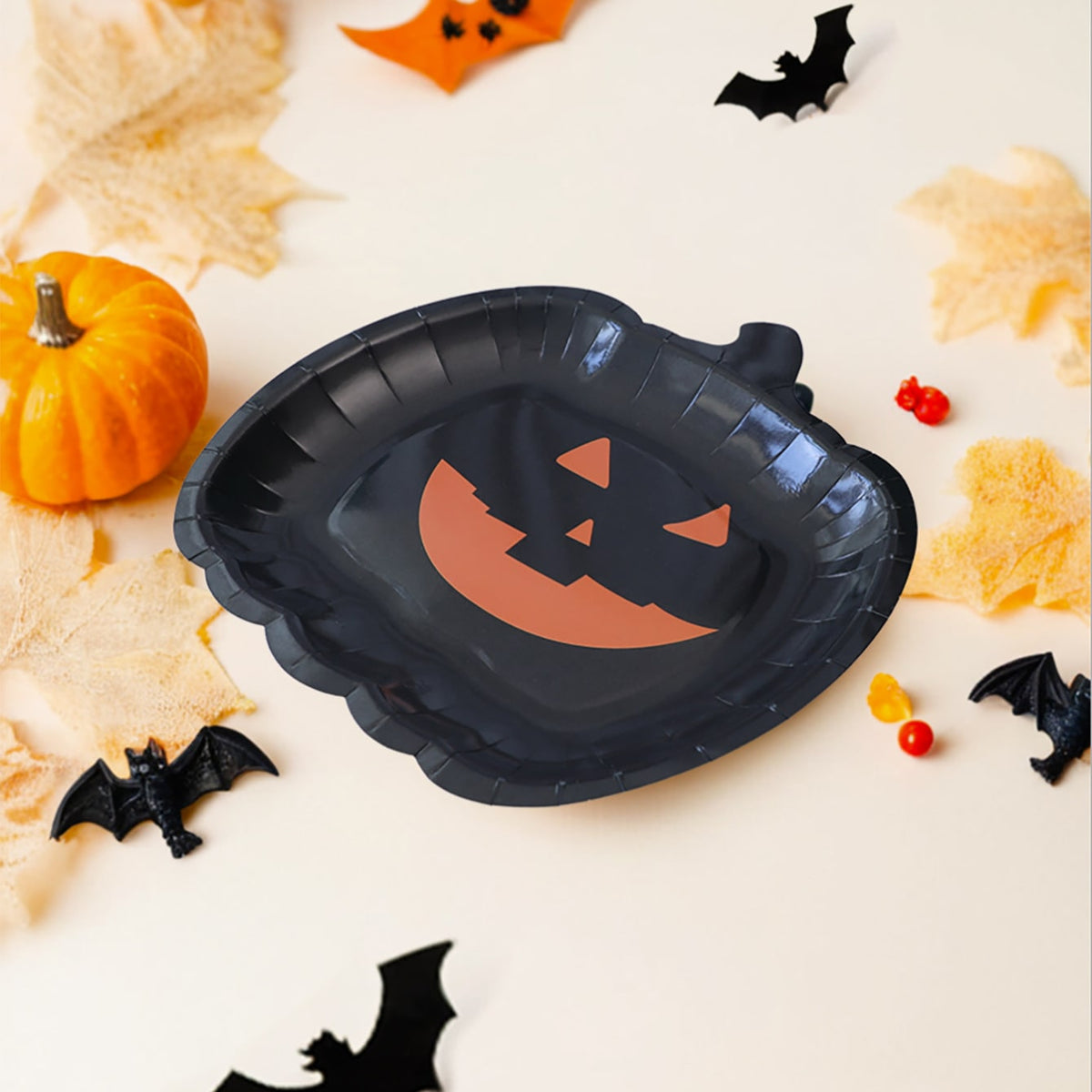 Festive Pumpkin-Themed Heavy Duty Disposable Plates for Halloween