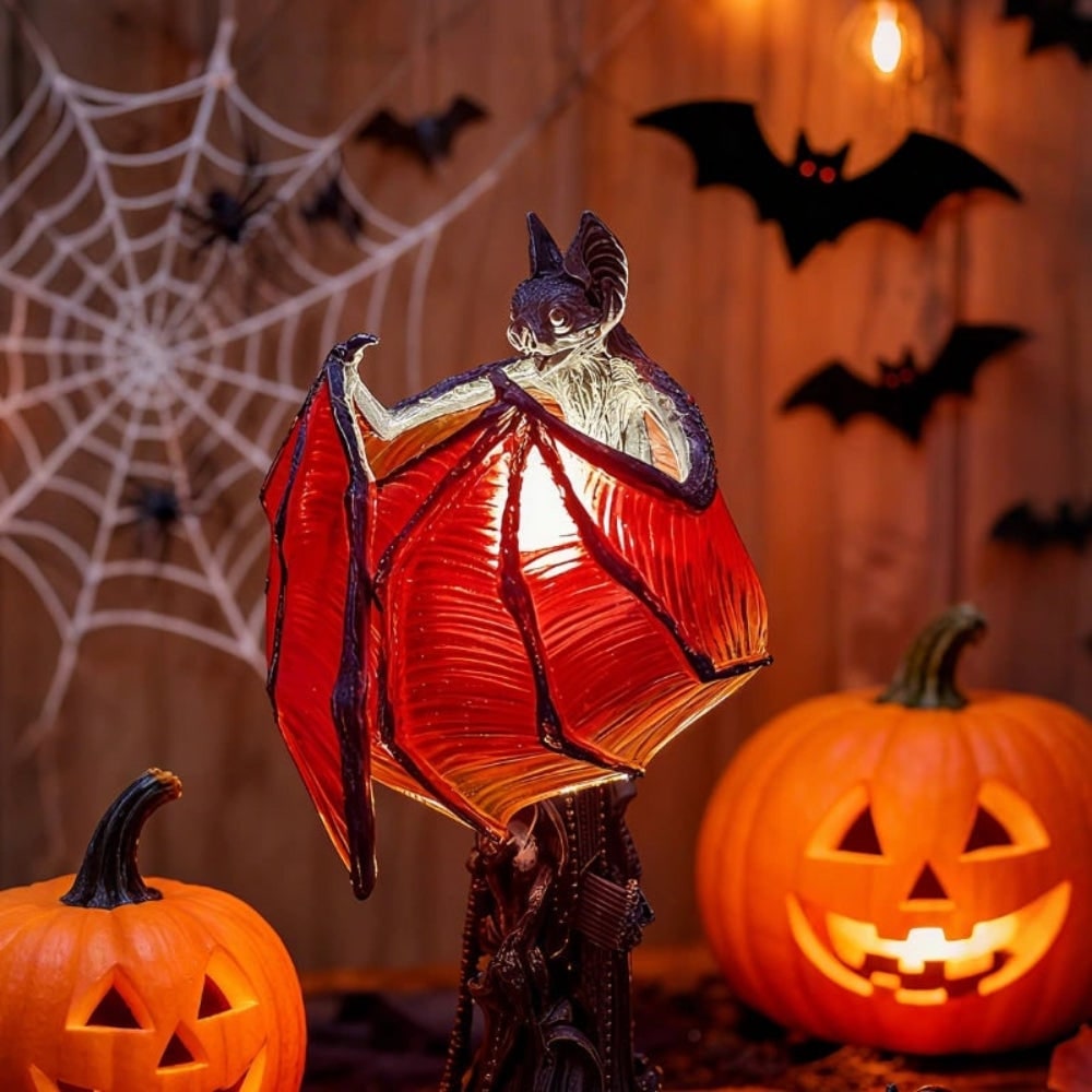 Gothic-Inspired LED Bat Lamp for Enchanting Halloween Decor