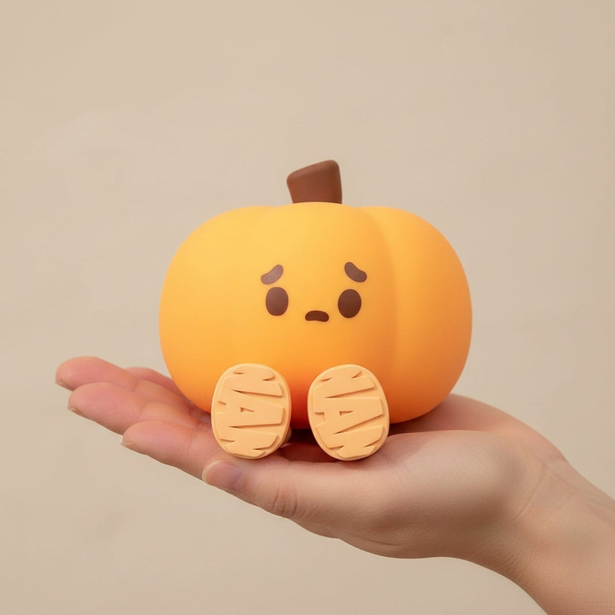 Charming Pumpkin Glow Light – Rechargeable Halloween Decor