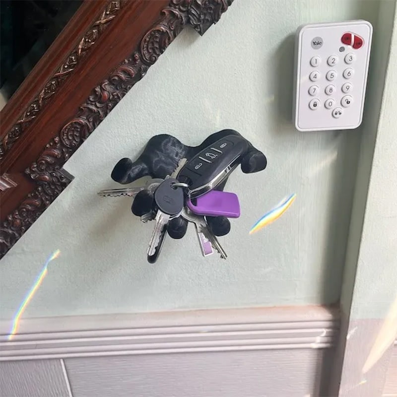 Haunting Hand Wall Hook – Eerie Decor and Key Holder