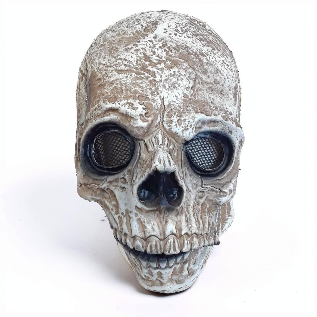 Creepy Skull Mask with Jaw Movement for Halloween Fun