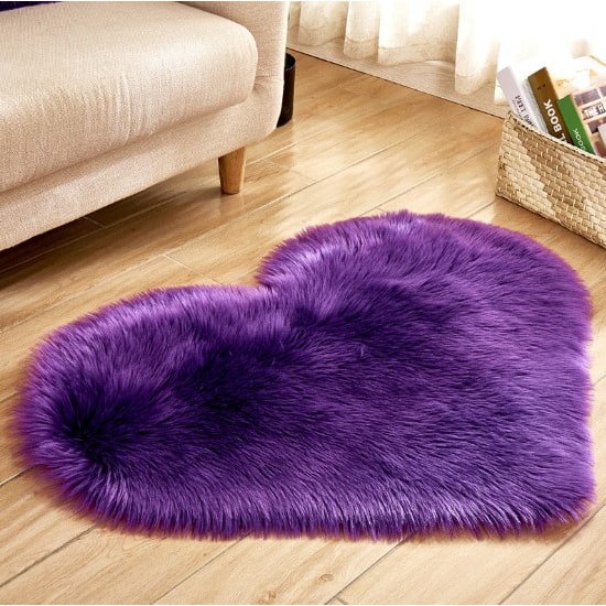 Cozy Heart-Shaped Plush Rug with Non-Slip Backing – 8x10 Size