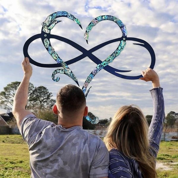 Eternal Love Symbol Iron Wall Sculpture – Infinity Heart Decor