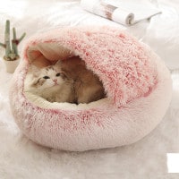 Cavernous Cozy Cat Bed with Plush Enclosure and Supportive Rim