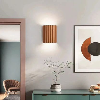 Contemporary Wall Sconce with Elegant Dual Glow Design