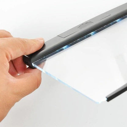 Compact Reading Light for On-the-Go Use