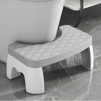 Ergonomic Toilet Stool with Non-Slip Surface – Compact and Sturdy PP Plastic