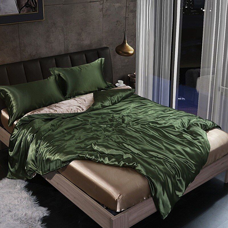 Luxury Silk Bedding Set - 4 Pieces with Duvet Cover and Pillowcases