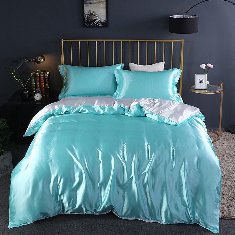 Luxury Silk Bedding Set - 4 Pieces with Duvet Cover and Pillowcases