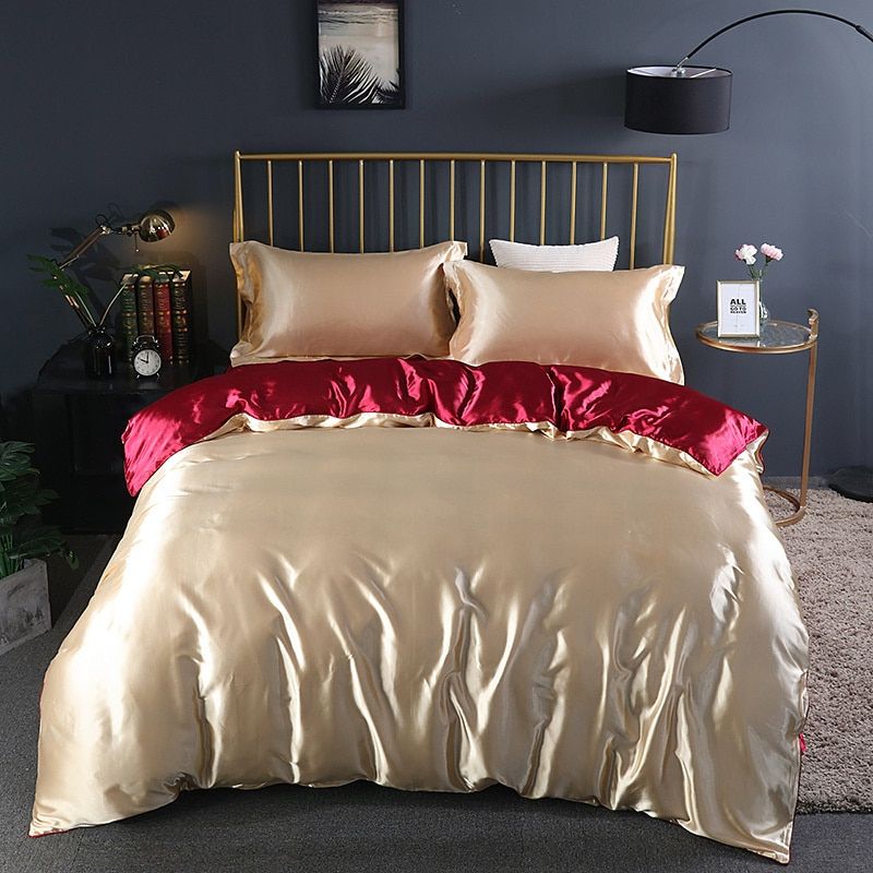 Luxury Silk Bedding Set - 4 Pieces with Duvet Cover and Pillowcases