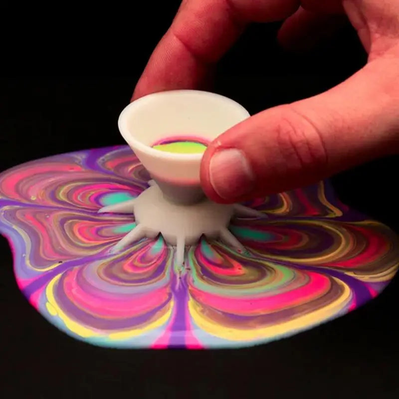 Artistry Bloom Creator for Acrylic Pouring | Reusable Tool for Stunning Floral Effects | Easy-to-Use Accessory 9 × 9 cm