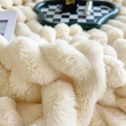 Ultra-Soft Plush Blanket | Rabbit Fur Look | Essential for Fall/Winter