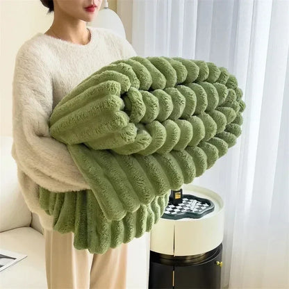 Ultra-Soft Plush Blanket | Rabbit Fur Look | Essential for Fall/Winter