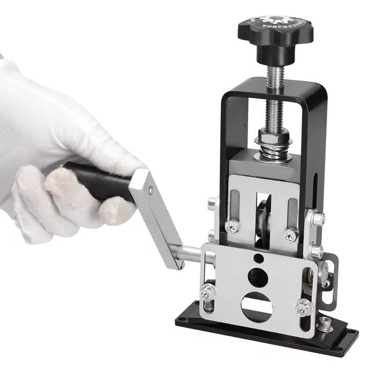 Handheld Wire Stripping Tool