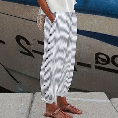 Pants with Soft Lines and Side Pockets