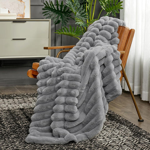 Cozy Fleece Blanket - Soft and Plush [Last Day Discount]