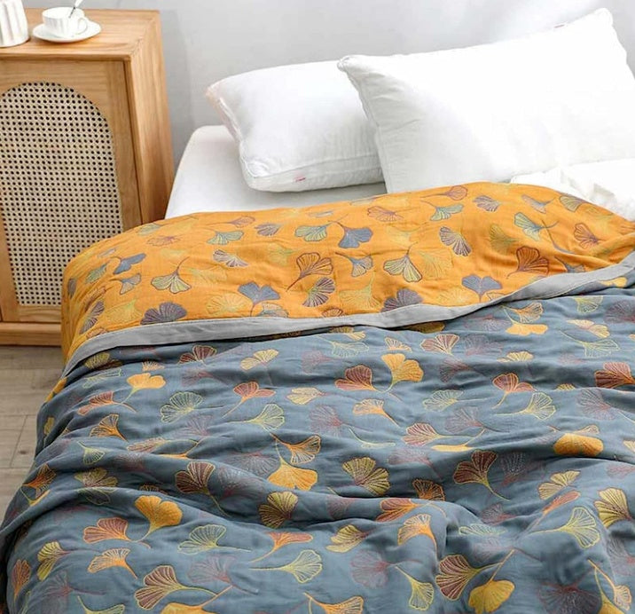 Reversible Throw Blanket for Cozy Home Decor with Nature Motif
