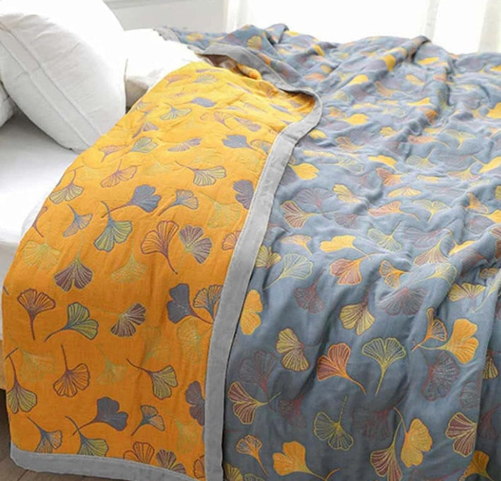 Reversible Throw Blanket for Cozy Home Decor with Nature Motif