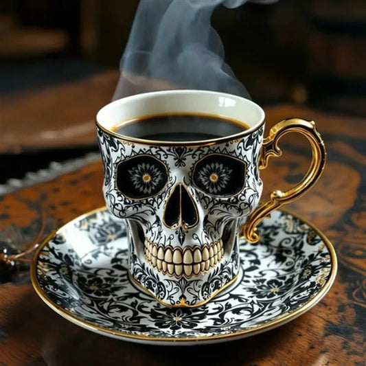 Artistic Hand-Painted Skull Mug – Gothic Nocturnal Decoration