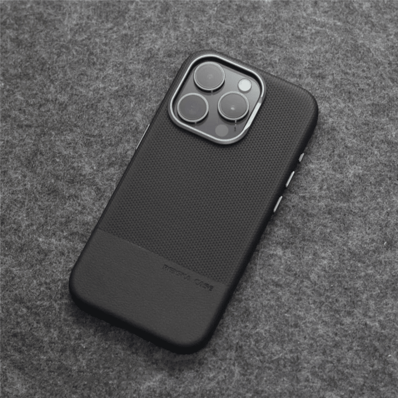 Textured Surface Smartphone Cover - MagSafe Compatible, Shock-Absorbing, Matte Finish with Raised Camera Protection