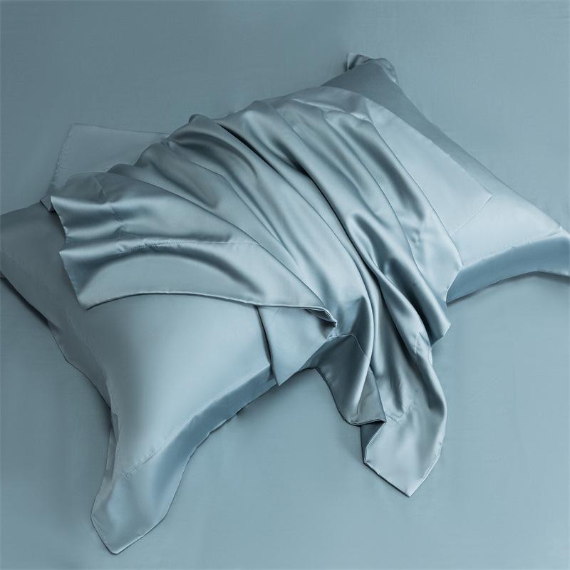 Set of 2 Natural Silk Pillowcases with Zipper for Hair and Skin