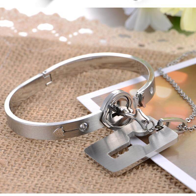 Heart Lock Bracelet and Key Pendant Necklace Set for Couples in Silver Stainless Steel