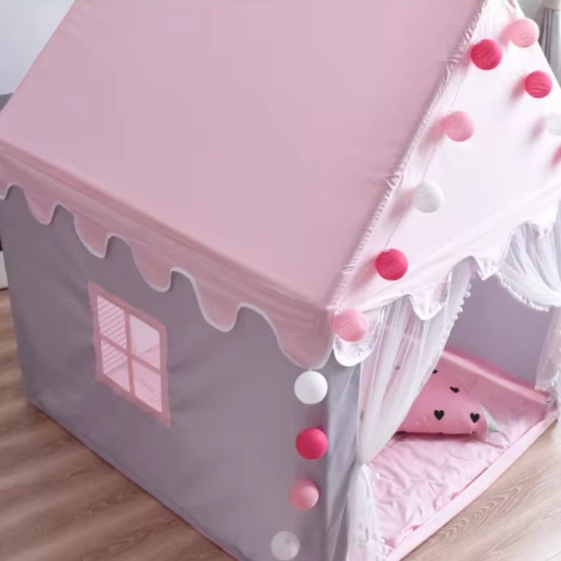 Large Children's Pop-Up Play Tent for Outdoor Fun