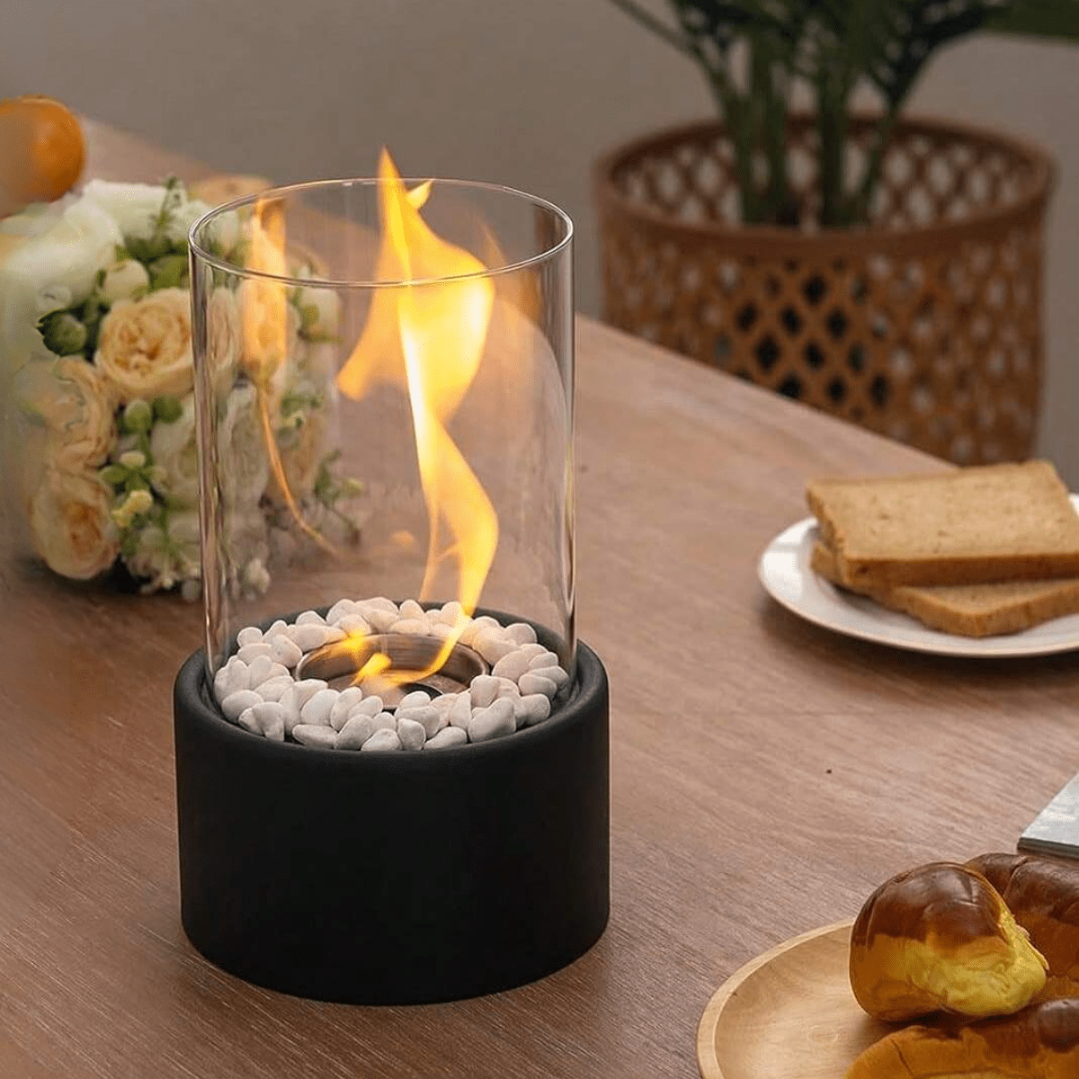 Kerosene Lantern – Decorative Oil Lamp with Metal and Glass Design